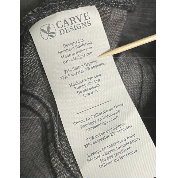 Carve Designs Black Micro Corduroy Skirt size 8 - Picture 6 of 6